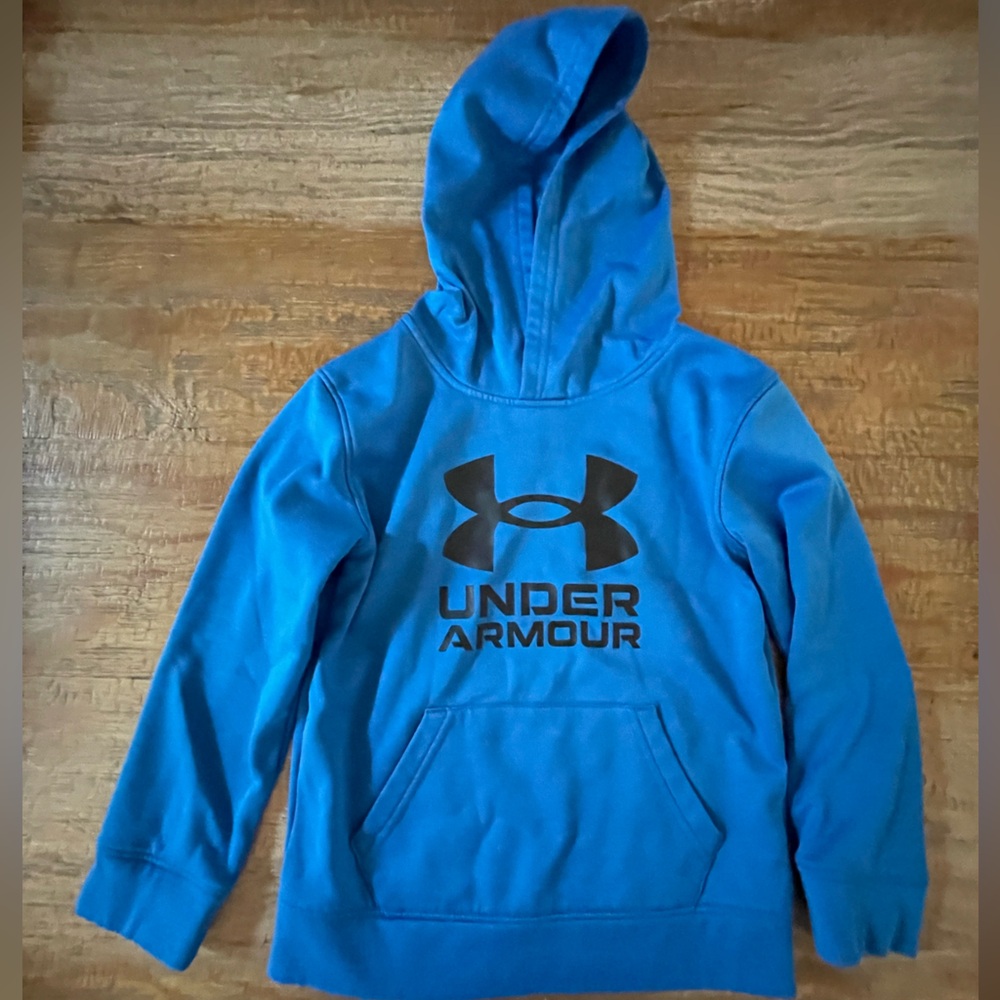 Under Armour Fleece lined hoodie Size: 6 Color: Blue w/black logo